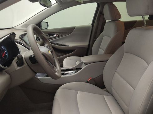 Used 2025 Chevrolet Malibu LS w/ Driver Confidence Package FWD image 17