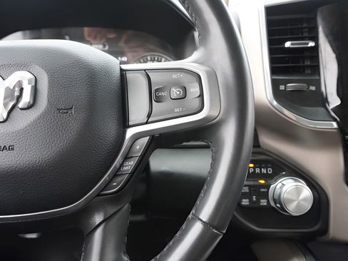 Used 2022 RAM 1500 Laramie AWD/4WD image 14