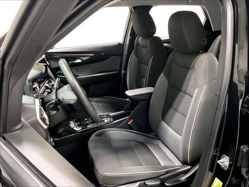 Used 2024 Chevrolet TrailBlazer LT image 25