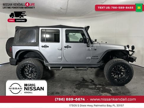 Used 2018 Jeep Wrangler Unlimited Sport S image 13