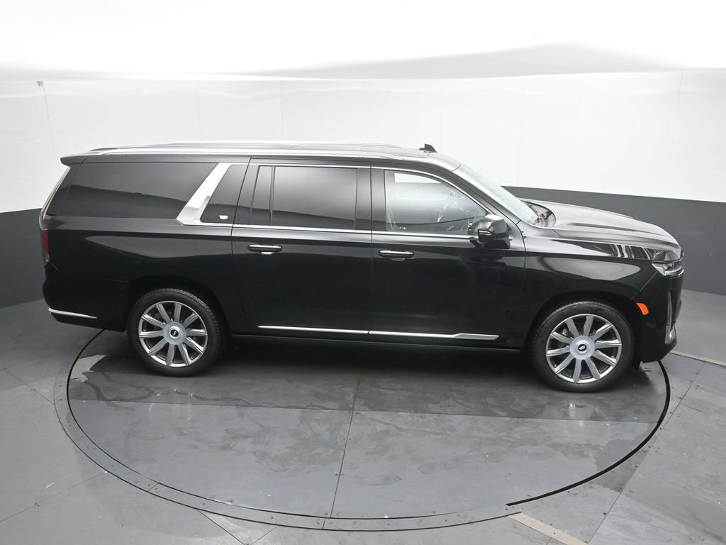 Used 2024 Cadillac Escalade ESV Premium Luxury Platinum AWD/4WD image 35