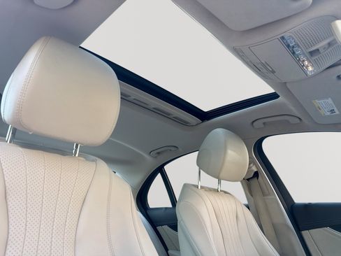 Used 2017 Mercedes-Benz E 300 4MATIC image 16