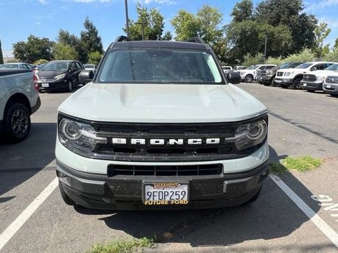 Used 2023 Ford Bronco Sport Outer Banks w/ Tech Package AWD/4WD image 2