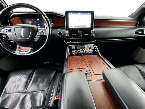 Used 2018 Lincoln Navigator Reserve w/ Technology Package image 19
