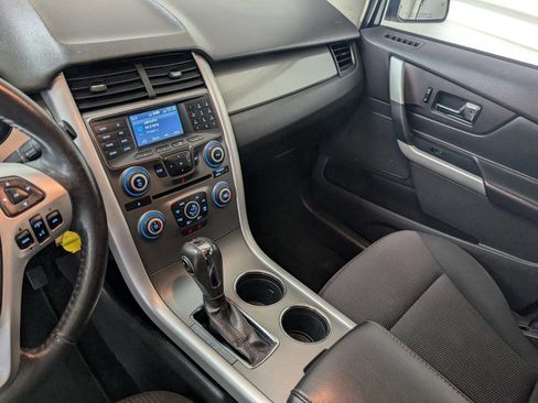 Used 2014 Ford Edge SEL image 11