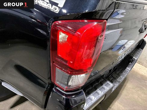 Certified 2019 Toyota Tacoma TRD Off-Road w/ Technology Package AWD/4WD image 29