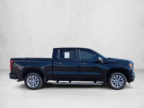 Used 2024 Chevrolet Silverado 1500 Custom image 4