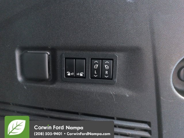 Used 2021 Chevrolet Suburban High Country AWD/4WD image 30
