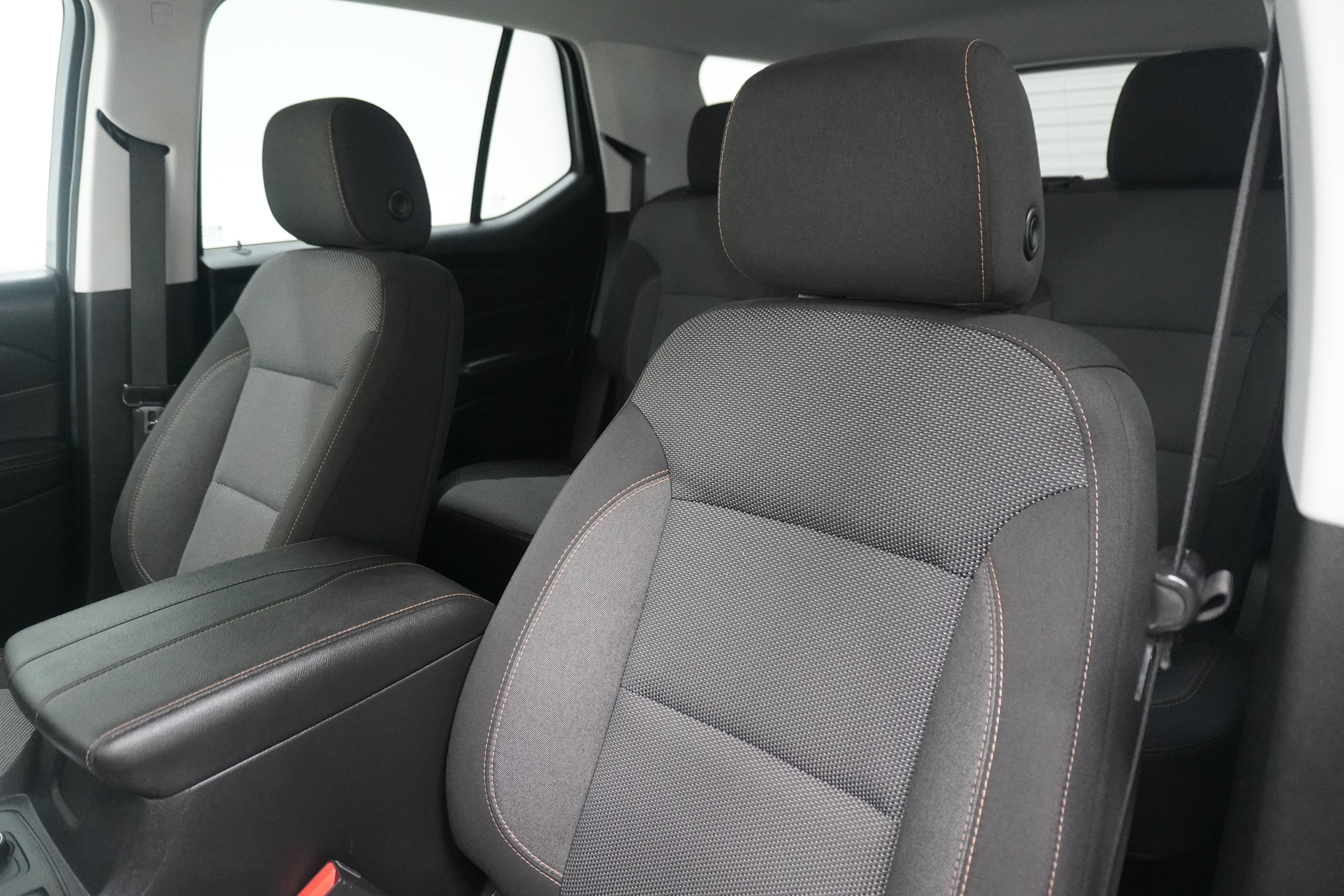 Used 2019 Chevrolet Traverse LS FWD image 11