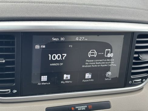 Used 2020 Kia Sportage LX image 19
