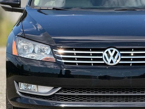 Used 2012 Volkswagen Passat 3.6 SEL Premium image 11