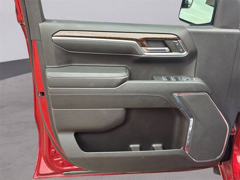 Used 2024 GMC Sierra 1500 Elevation image 44