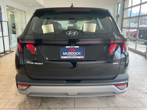New 2026 Hyundai Tucson SE image 9