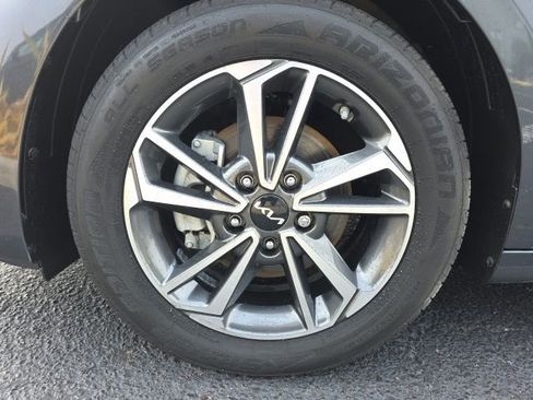 Used 2023 Kia Forte LXS w/ LXS Technology Package image 23