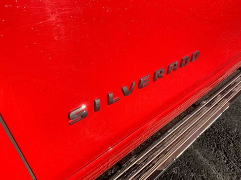 Used 2018 Chevrolet Silverado 1500 LT w/ All Star Edition image 27