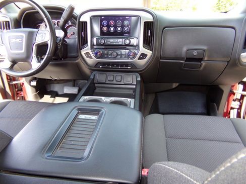 Used 2016 GMC Sierra 1500 SLE w/ SLE Value Package AWD/4WD image 38