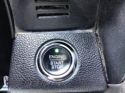 Used 2015 Ford F150 Platinum w/ Equipment Group 701A Luxury image 17