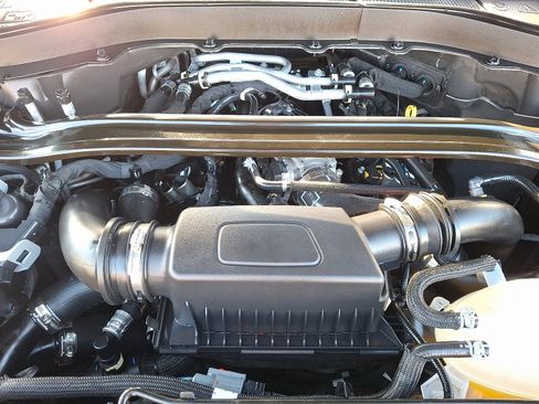 Certified 2025 Ford Explorer ST image 26