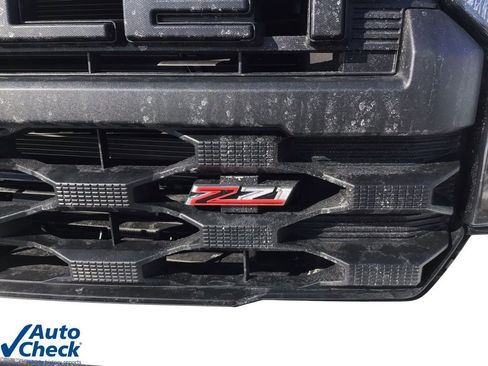 Used 2026 Chevrolet Silverado 1500 Custom Trail Boss w/ Turbomax Blackout Package AWD/4WD image 38