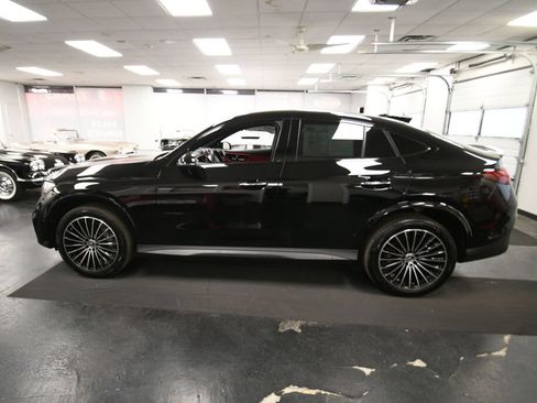 Used 2025 Mercedes-Benz GLC 300 4MATIC image 5