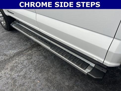 Used 2023 Ford F250 Lariat w/ Chrome Package image 8