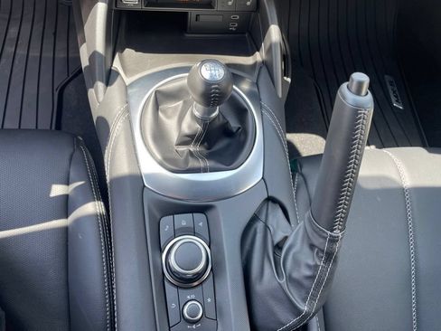 Used 2026 MAZDA MX-5 Miata RF Grand Touring RWD image 13