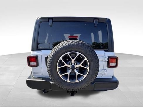 Used 2024 Jeep Wrangler Unlimited Sport AWD/4WD image 6