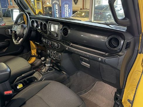 Used 2021 Jeep Wrangler Unlimited Sport AWD/4WD image 13
