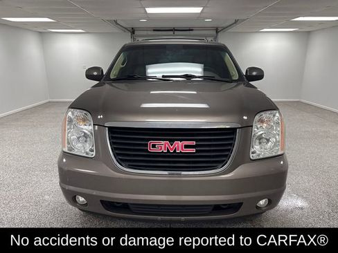 Used 2013 GMC Yukon SLT w/ SLT-2 Equipment Package image 2