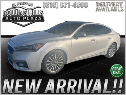 Used 2017 Kia Cadenza Premium w/ Luxury Package