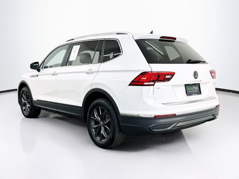 Used 2023 Volkswagen Tiguan SE AWD/4WD image 5