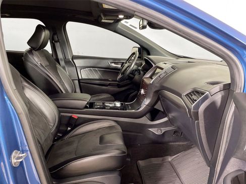 Used 2020 Ford Edge ST w/ Cold Weather Package AWD/4WD image 28