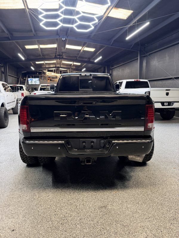 Used 2018 RAM 3500 Laramie Longhorn AWD/4WD image 4