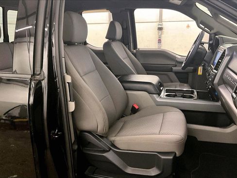 Used 2022 Ford F250 XLT w/ XLT Premium Package image 7