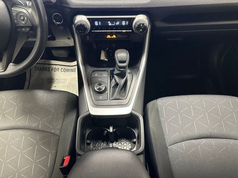 Used 2025 Toyota RAV4 XLE AWD/4WD image 38