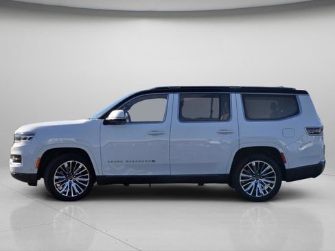 Used 2022 Jeep Grand Wagoneer Series III AWD/4WD image 20