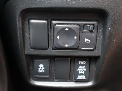 Used 2016 Nissan Juke S AWD/4WD image 28