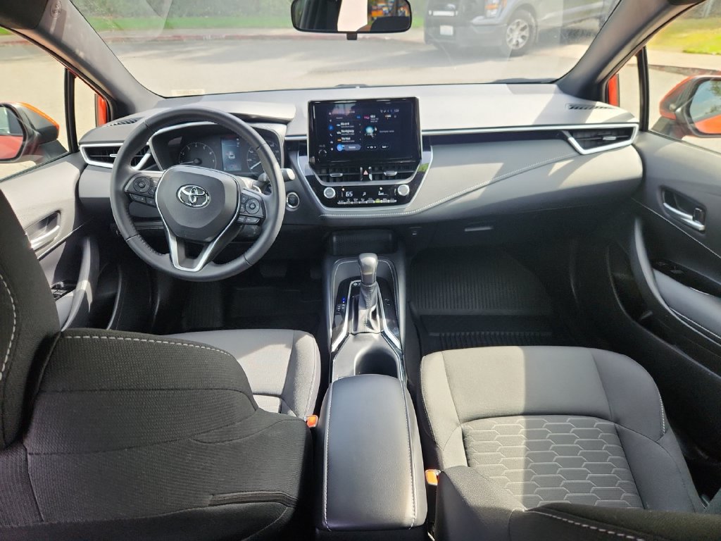 Used 2025 Toyota Corolla SE FWD image 21