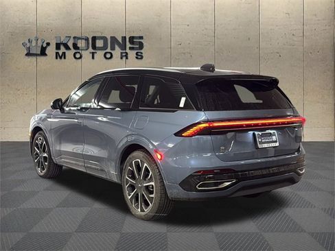 New 2026 Lincoln Nautilus Reserve image 3