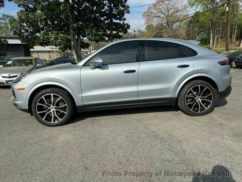 Used 2021 Porsche Cayenne Coupe image 5