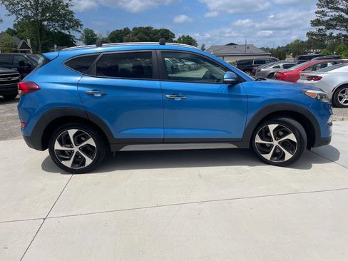 Used 2017 Hyundai Tucson Limited AWD/4WD image 9