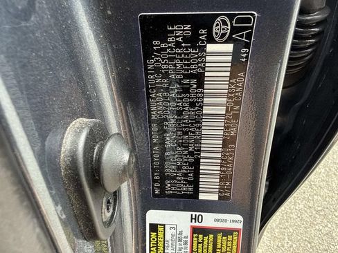 Used 2018 Toyota Corolla SE w/ Carpet Mat Package (TMS) FWD image 27
