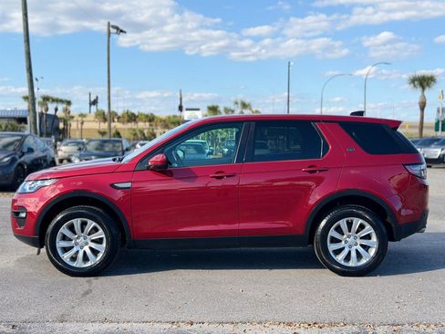 Used 2018 Land Rover Discovery Sport SE image 2