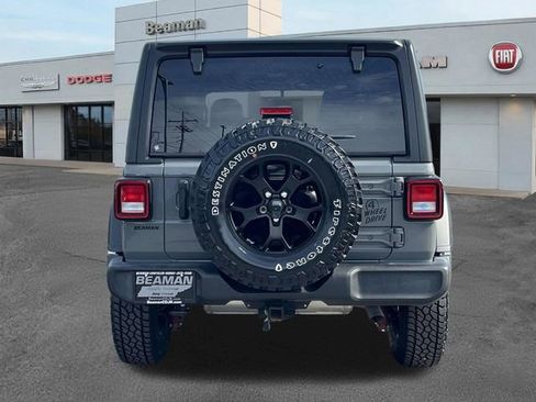 Used 2022 Jeep Wrangler Unlimited Sport AWD/4WD image 6