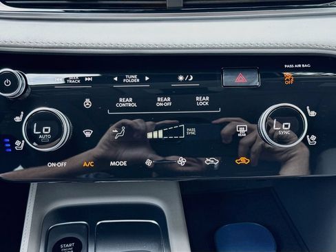 New 2027 INFINITI QX60 Luxe w/ Cargo Package FWD image 16