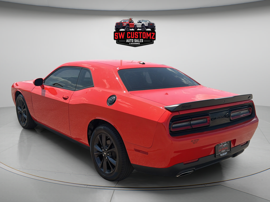 Used 2023 Dodge Challenger SXT w/ Blacktop Package AWD/4WD image 5