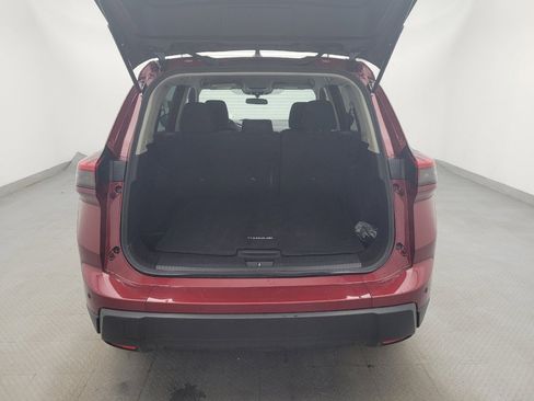 Used 2024 Nissan Rogue S image 29