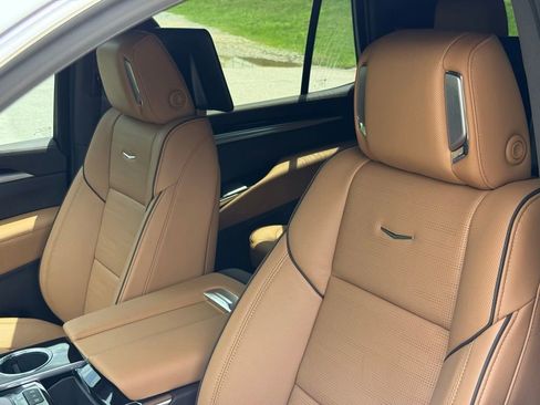 New 2026 Cadillac Escalade Luxury w/ Touring Package AWD/4WD image 16