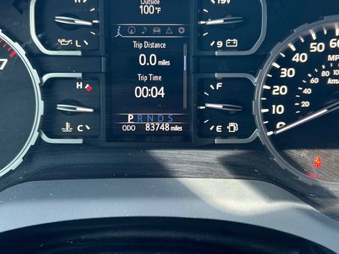Used 2018 Toyota Tundra SR5 w/ SR5 Upgrade Package RWD image 35