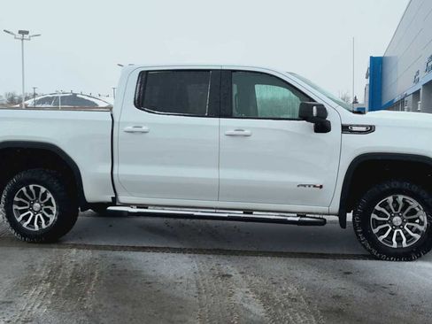 Certified 2022 GMC Sierra 1500 AT4 w/ Technology Package image 13